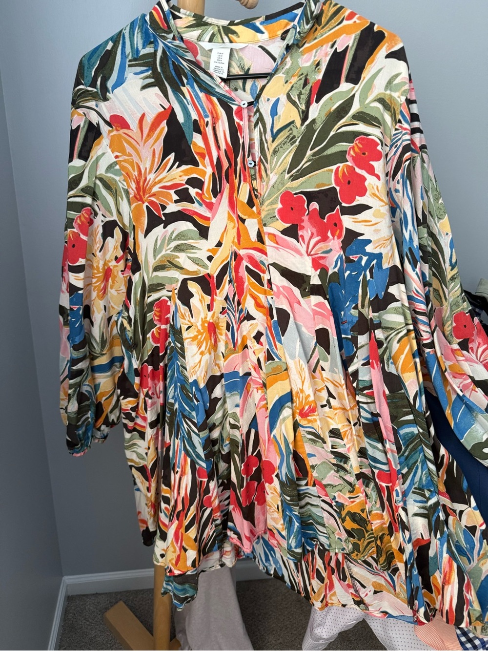 H&M Multicolor Tropical Print Button-Front Top